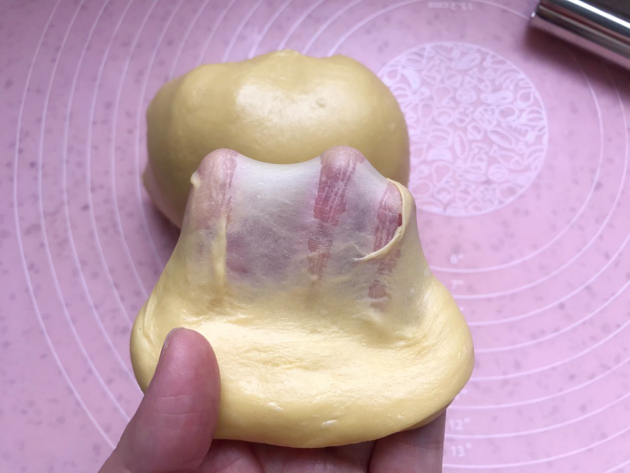 南瓜大量上市了，做个美味的南瓜面包，香甜可口，比买的好吃