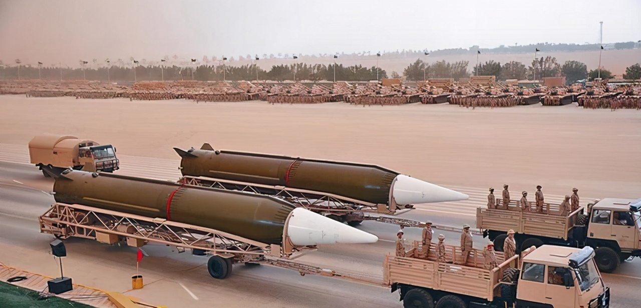 中国武器出口之最：东风3导弹1枚1亿美元，交易总额超外汇储备