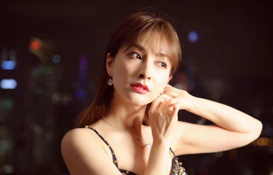 至今未婚的8位大龄女星，各有各的苦衷，最大