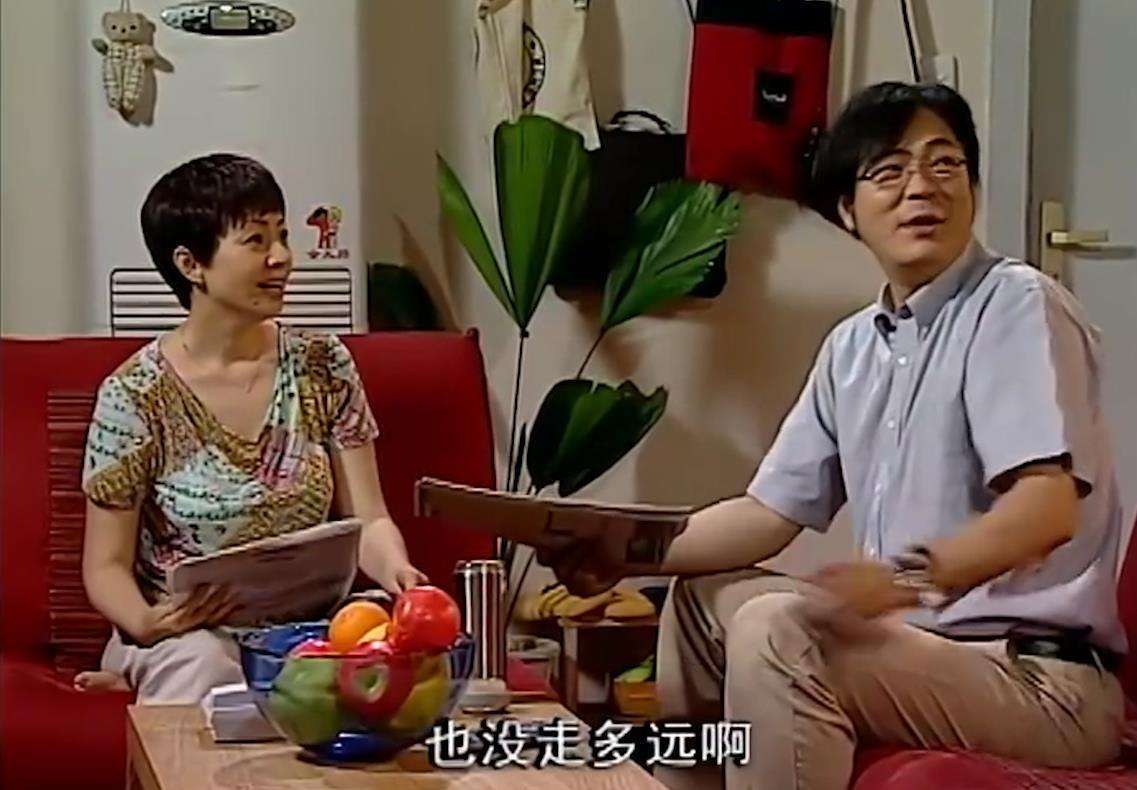 2006年春晚，赵本山出现严重失误，宋丹丹看似淡定实则冷汗直流