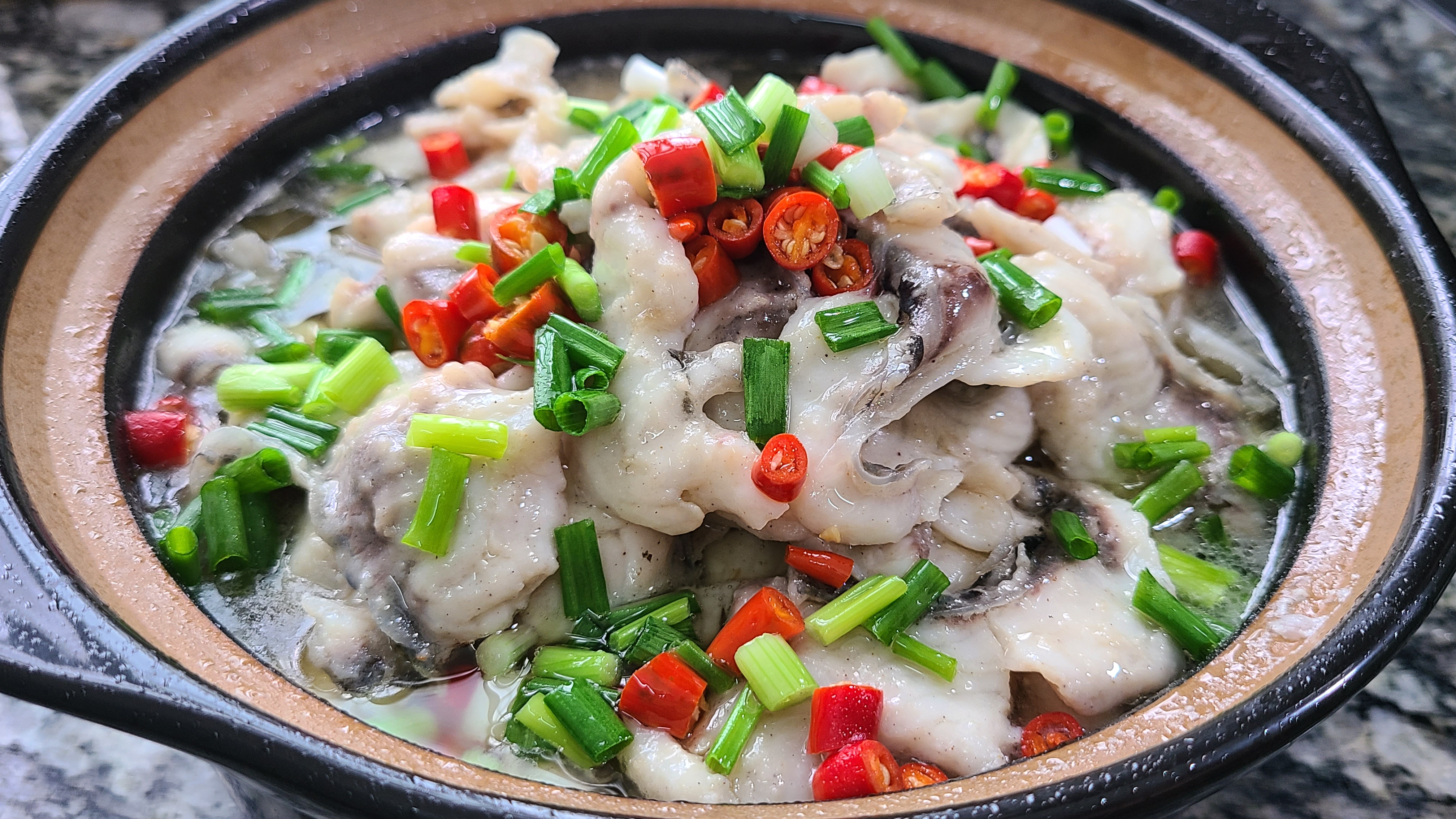 這一道蘿蔔燉魚太香了，味道鮮美做法簡單，好吃又便宜