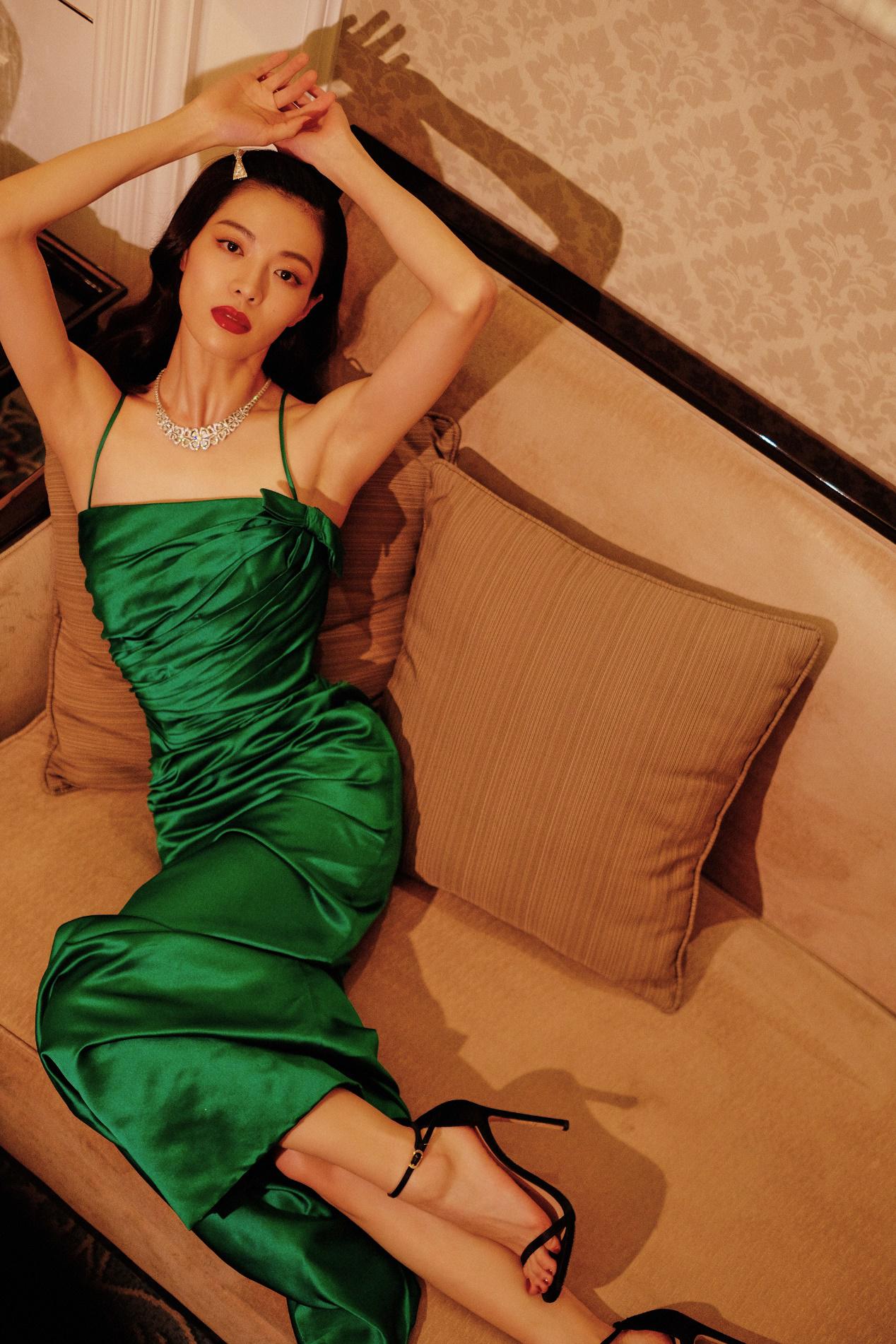 过时单品反成为时髦标签？上世纪的复古港风，如今竟让女星都沦陷