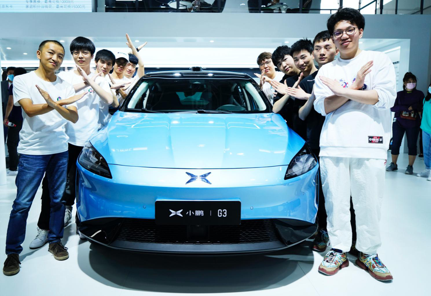 S10全民LOL 小鵬汽車車主戰(zhàn)隊與李寧LNG決勝北京車展