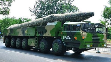 美方宣布扩大制裁，称中国向南海发射多枚导弹，专家：别挑战底线