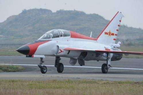 003航母新艦載機(jī)首飛？仍未安裝關(guān)鍵設(shè)備，“山鷹”入海尚有疑問(wèn)