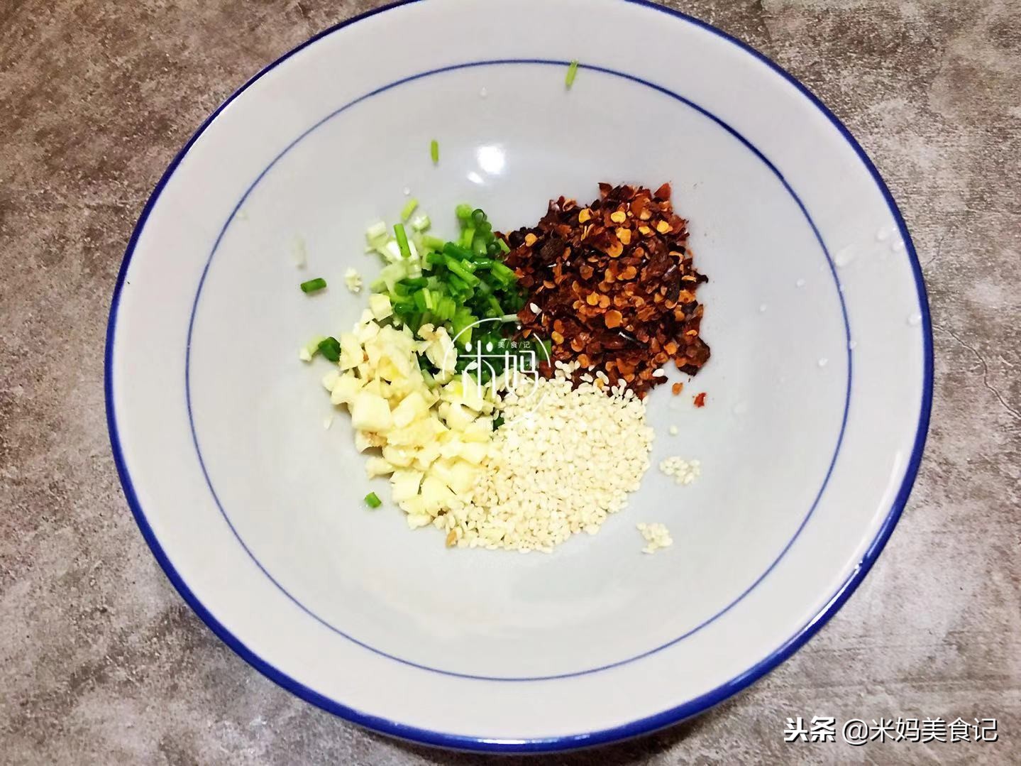 圖片[5]-香辣酸湯掛面做法步驟圖 暖到骨子里10分鐘就搞定！-起舞食譜網