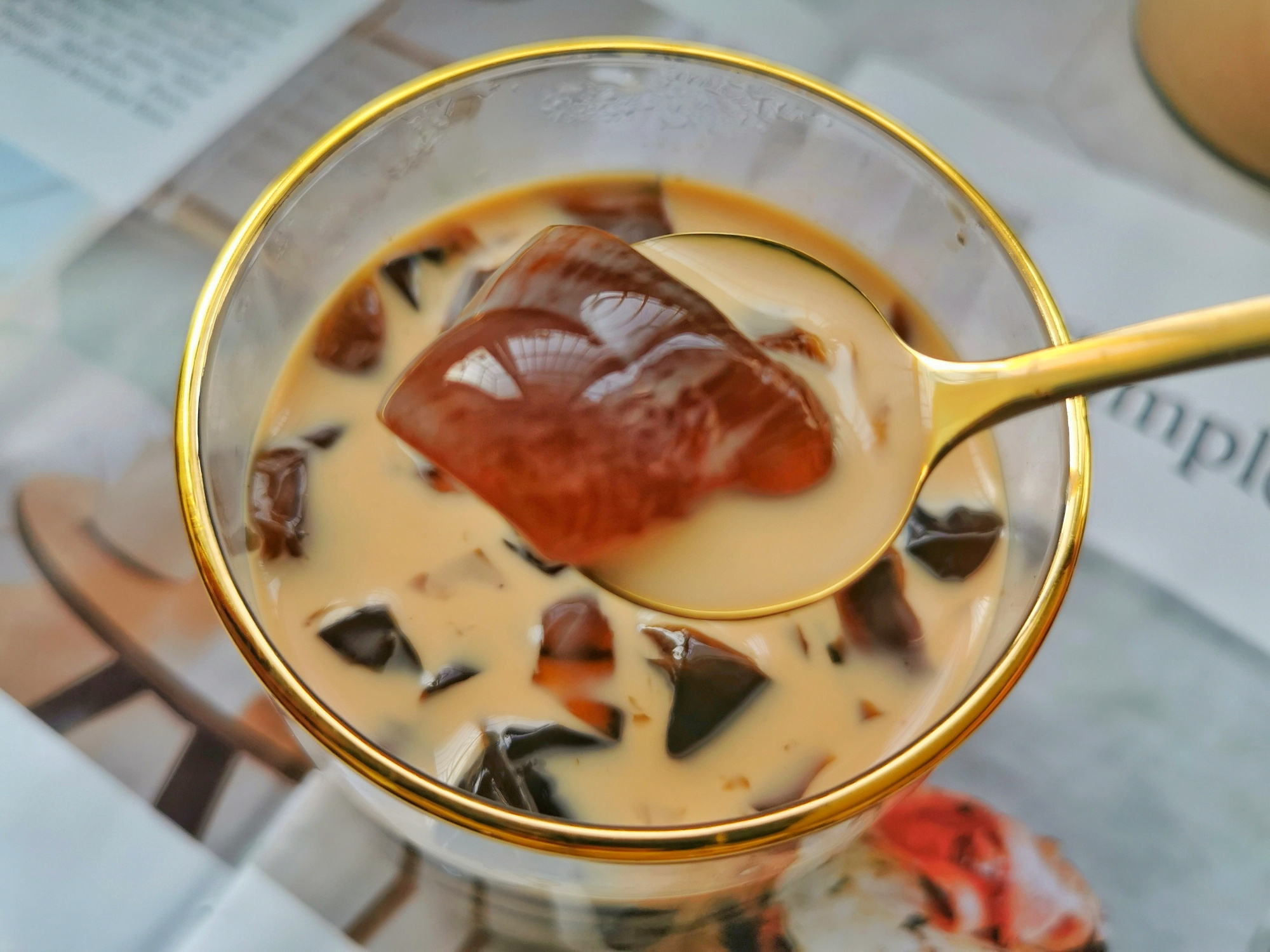 一點點同款咖啡凍奶茶，香濃爽滑，自己做乾淨衛生零添加，省錢了