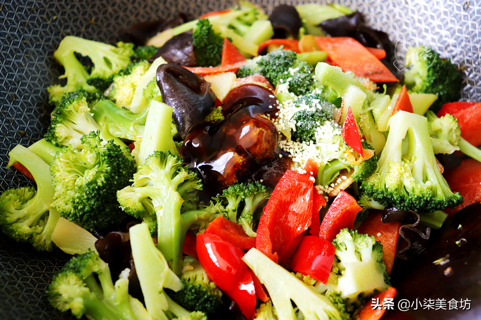 炒西蘭花，最忌焯水和直接炒，教你一個訣竅，脆嫩入味營養不流失