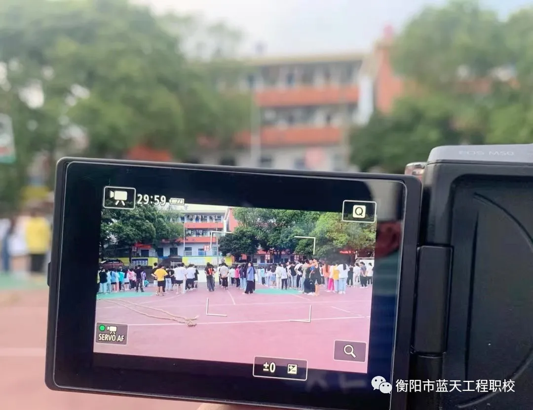 衡阳市蓝天工程学校开展2019级学生团队凝聚力课程