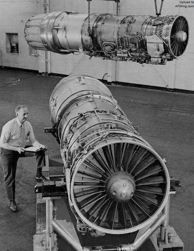 天生死敌，F-15对决苏-27，谁才是战斗机之王