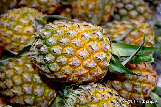 菠萝和凤梨是不是同一种水果？它们有什么区别？看完后涨知识了
