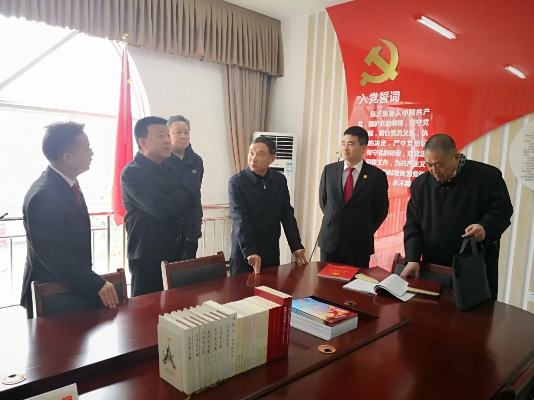 教育整頓信陽在行動 | 省政法隊伍教育整頓第十五駐點指導組副組長龐景玉一行深入浉河法院檢查指導工作