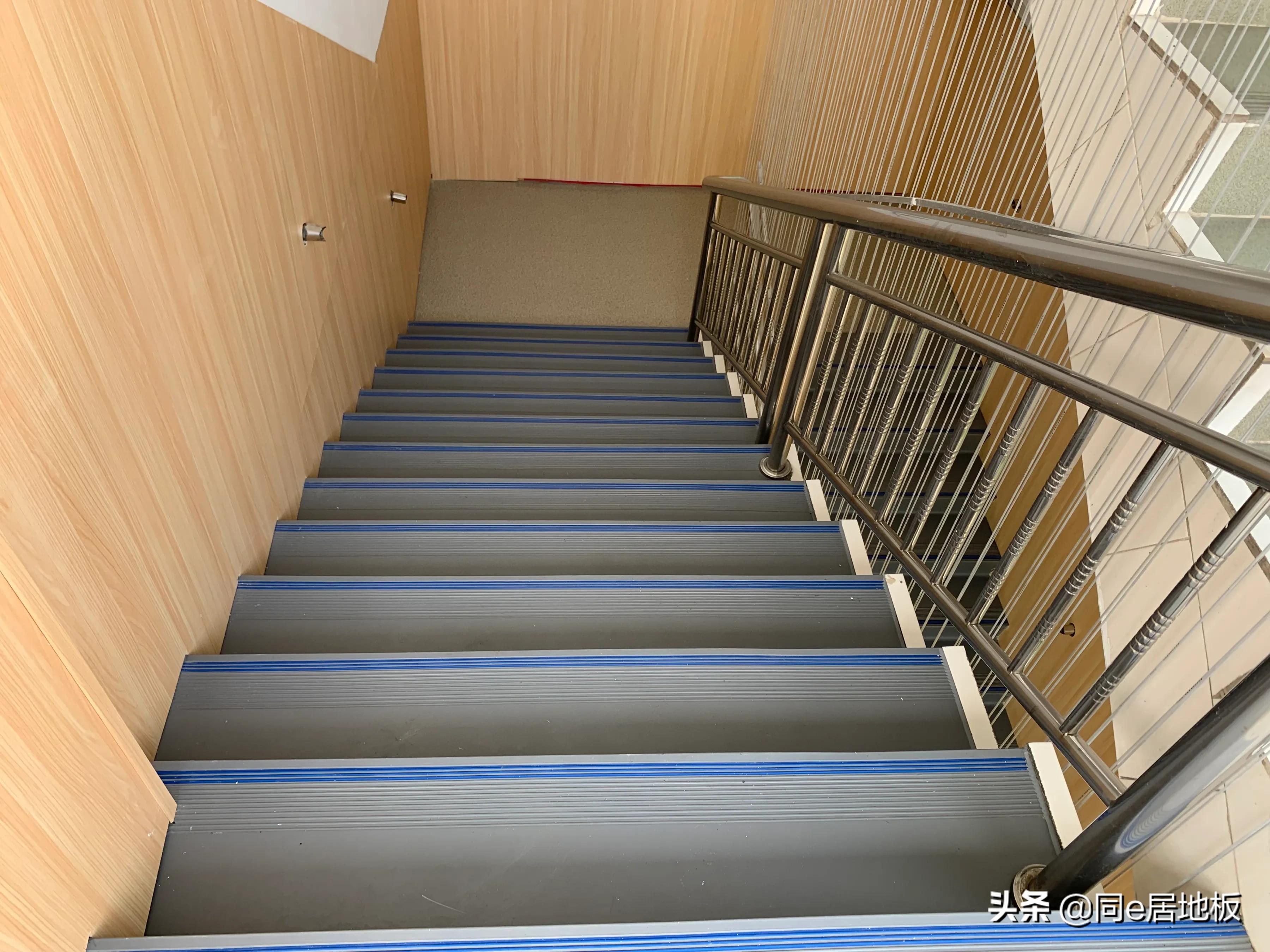 PVC楼梯**踏步 整体楼梯踏步 - PVC塑胶地板 - 九正建材网