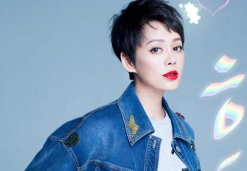 宁静自曝年轻时长得像洋娃娃，看到照片后：可