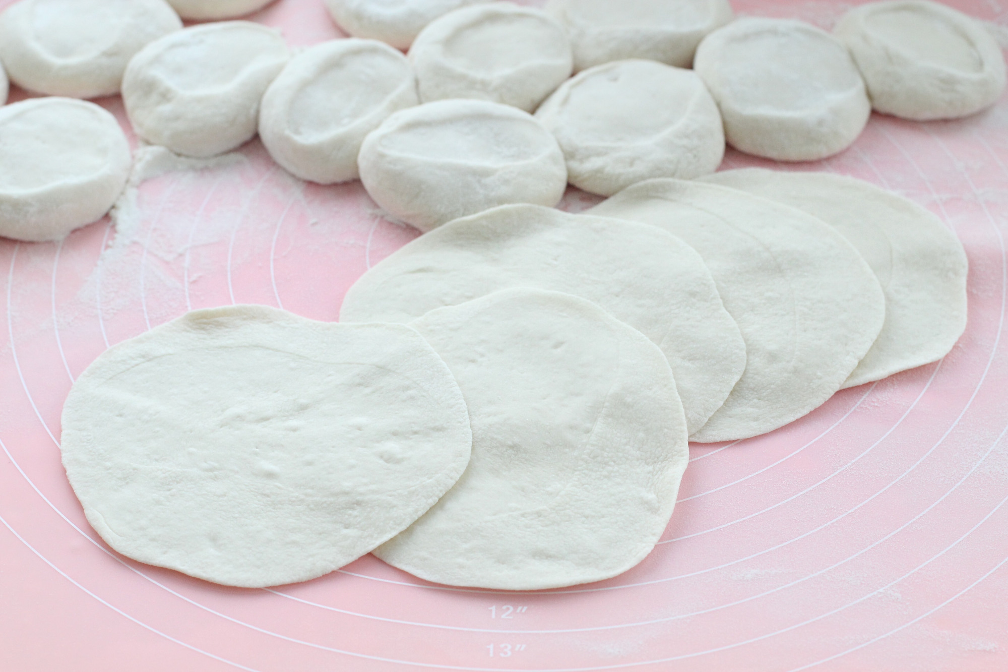 北方|二十八把面发北方年夜饭少不了面食 寓意幸福美满日子红火