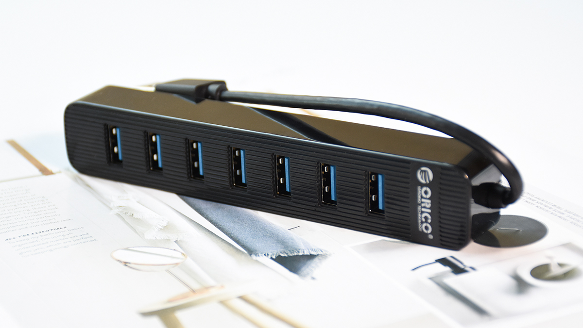 ORICO七口USB扩展集线器：桌面上的USB扩展利器