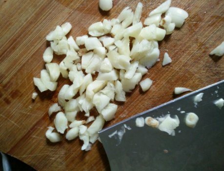 图片[3]-炒豆角的做法  别直接下锅炒 多加1个步骤 豆角脆嫩爽口-起舞食谱网