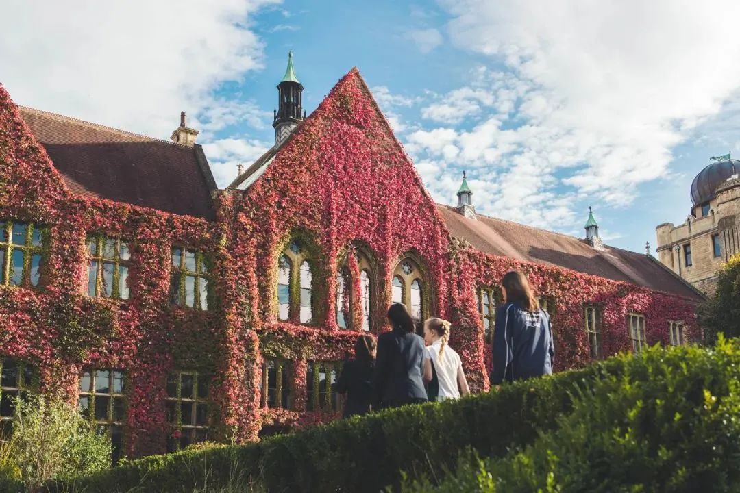 Cheltenham Ladies’ College 切尔滕纳姆女子学院