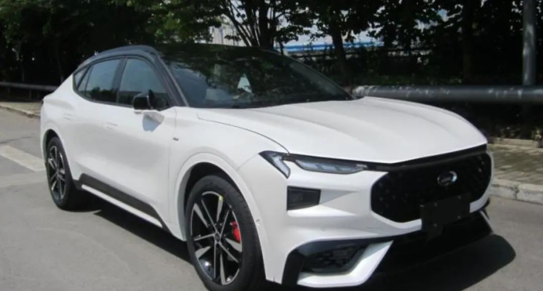 帕萨特中期改款车型曝光；插混车型国标续航要求有调整