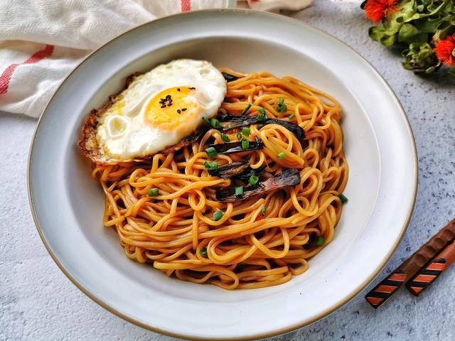 二伏面别忘吃，10种面条的做法教给你，每天换样做，消暑解馋