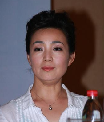23年前，因张铁林一句话，戴春荣接拍《还珠格格》，如今她后悔吗