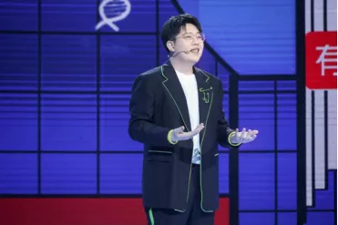 湖南卫视《叮咚上线!老师好》创新开课,全年龄互动课堂青春开讲
