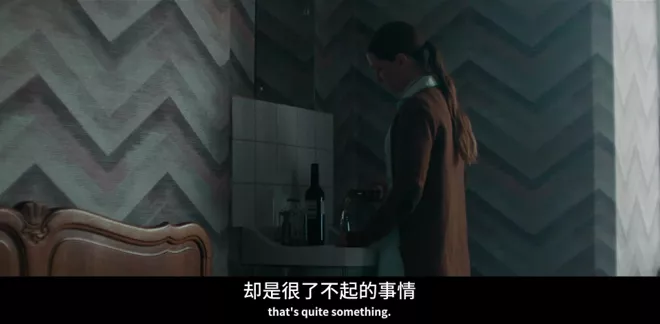 上帝变蟑螂,信徒一夜情,这禁忌神片又邪门又深刻