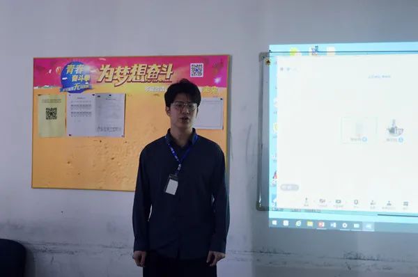 中軟國際企業(yè)輔導(dǎo)員老師業(yè)務(wù)培訓(xùn)考核圓滿成功