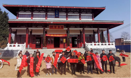 河南省宛城区：范蠡故里举行“迎新春写对联 送吉祥”活动