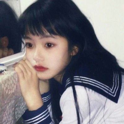 「复古森系女生头像」我走过的路很黑 你拿什么体会