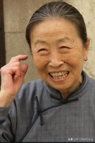 演员张少华去世了，大家对她的一生却褒贬不一