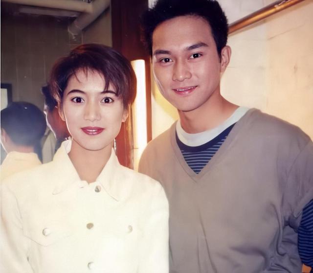 张智霖曾经有这么多的绯闻？袁咏仪多年坚持，终于换来了婚姻幸福