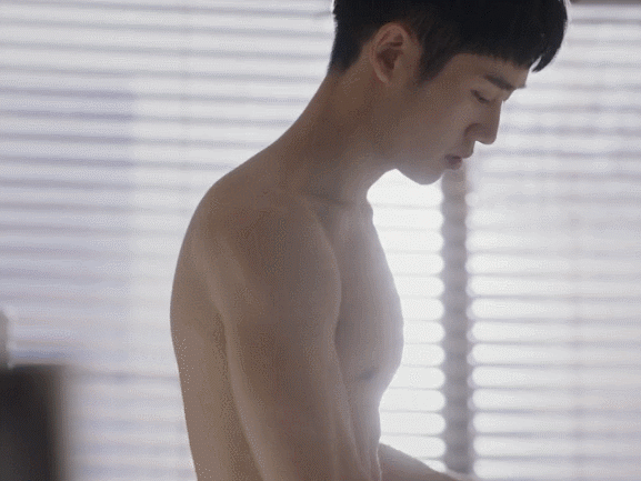 批评女明星发胖的时候，也请注意我国男星灾难