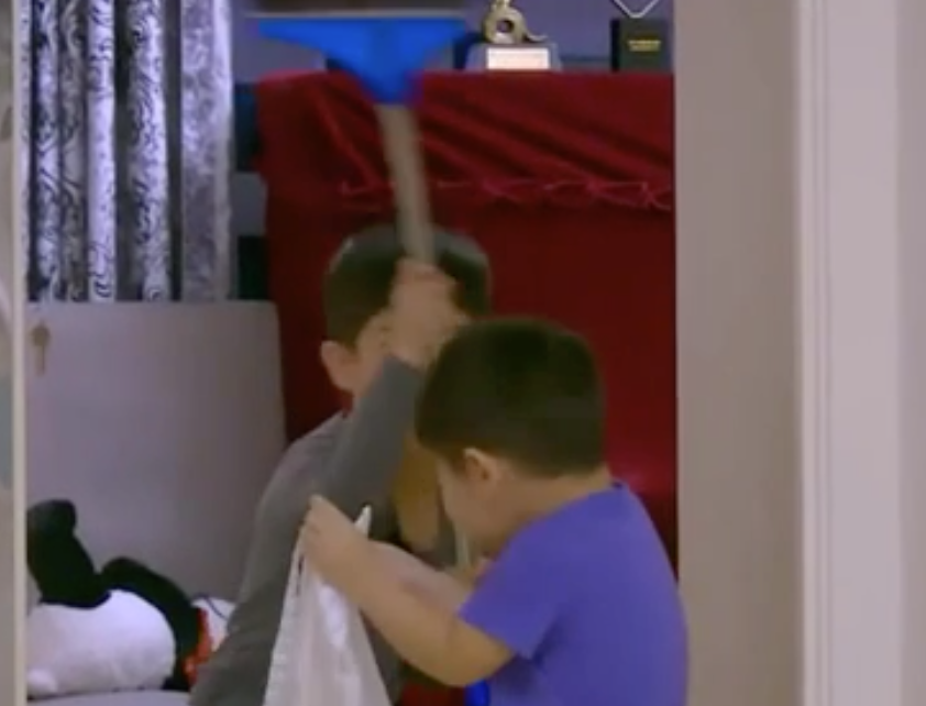 明星二胎也不易：森碟處處針對弟弟，賈靜雯家波妞把咘咘打哭