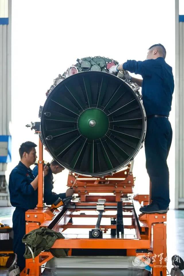 国产大推细节罕见曝光！关键性能实现超越，俄