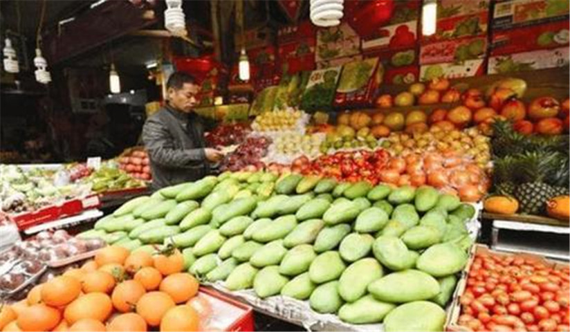 在美国那不讨好，越南国内大批芒果无人购买，