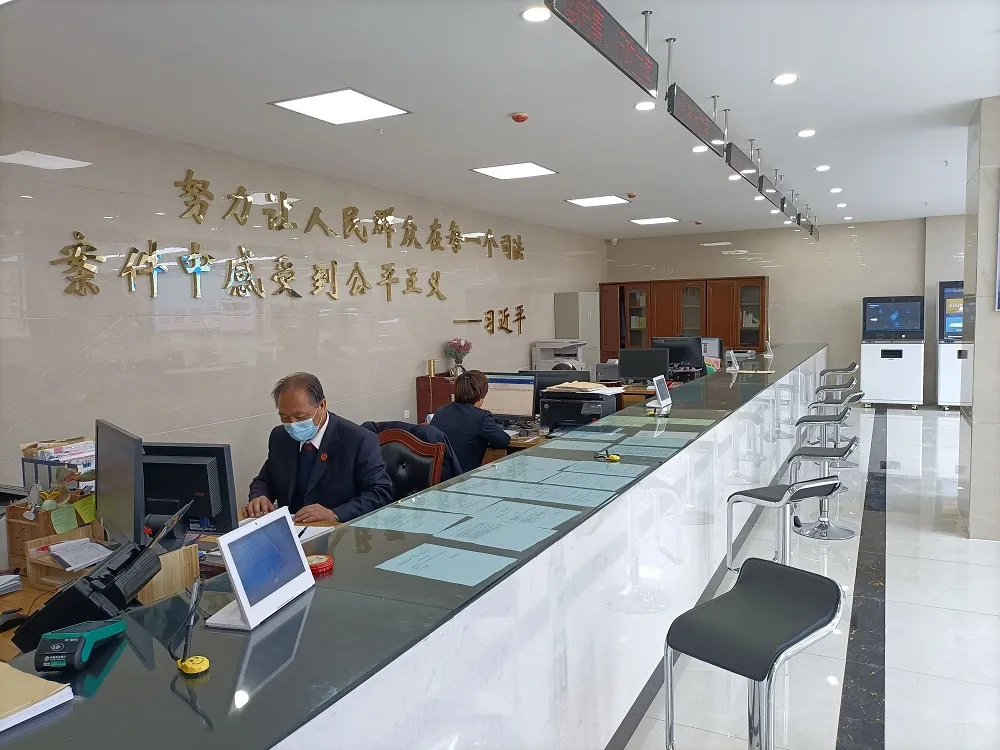 省妇联副主席马东平在靖远县调研《反家庭暴力法》实施情况