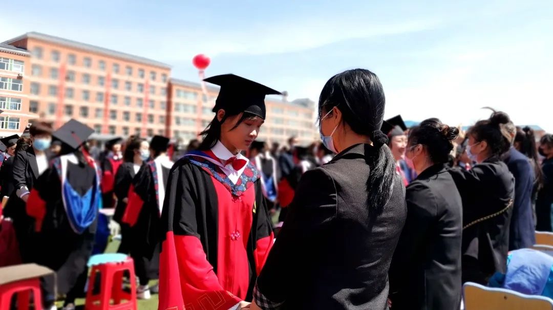 通化縣第七中學(xué)2021屆學(xué)生成人禮儀式(圖49)