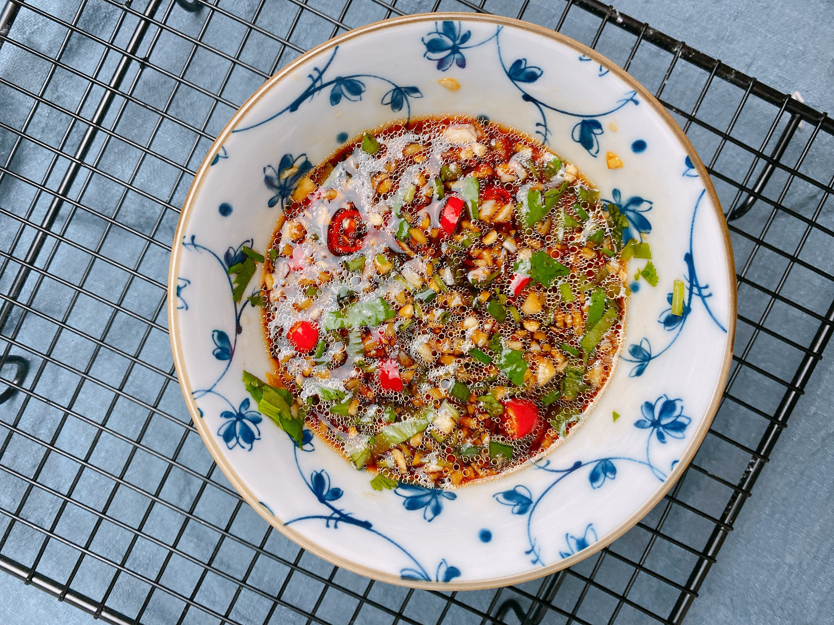 過年必備涼菜之涼拌皮蛋，多加3味調料，皮蛋不腥不澀，開胃爽口