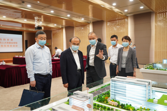 苏州市人大一行调研九龙医院，为医院发展建言献策