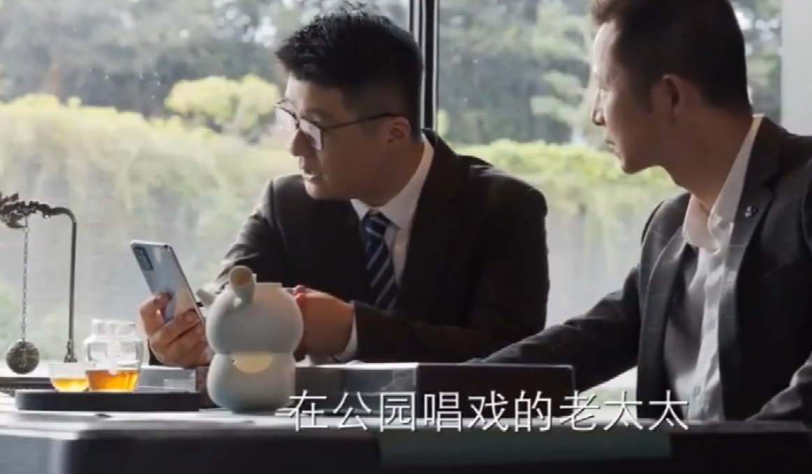 八零九零 网红帮助过三爽直播胡梦儿子大闹养老院进派出所 沙漠侠信息网