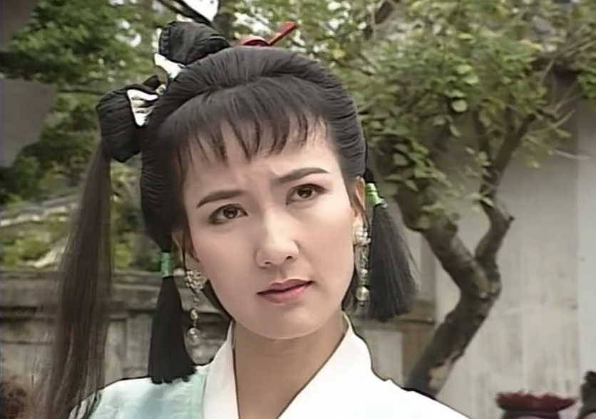 "小青本是《白蛇传》里的配角,徐克,李碧华改编时重点就放在张曼玉