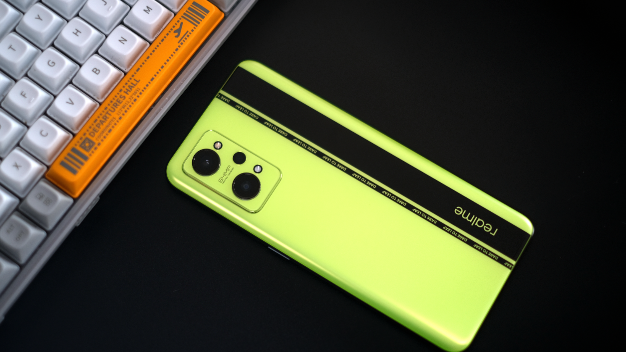 realme真我GT Neo2评测：两幅“面孔”双重体验，扛起质价比大旗