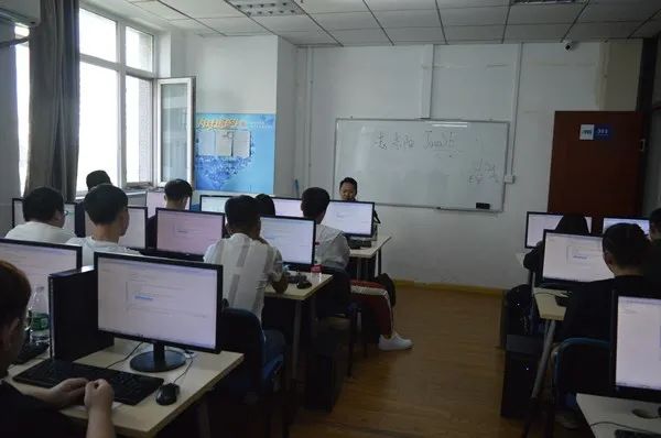 开班风暴丨辽科大学子实训拉开帷幕 恭喜你们 未来的IT精英