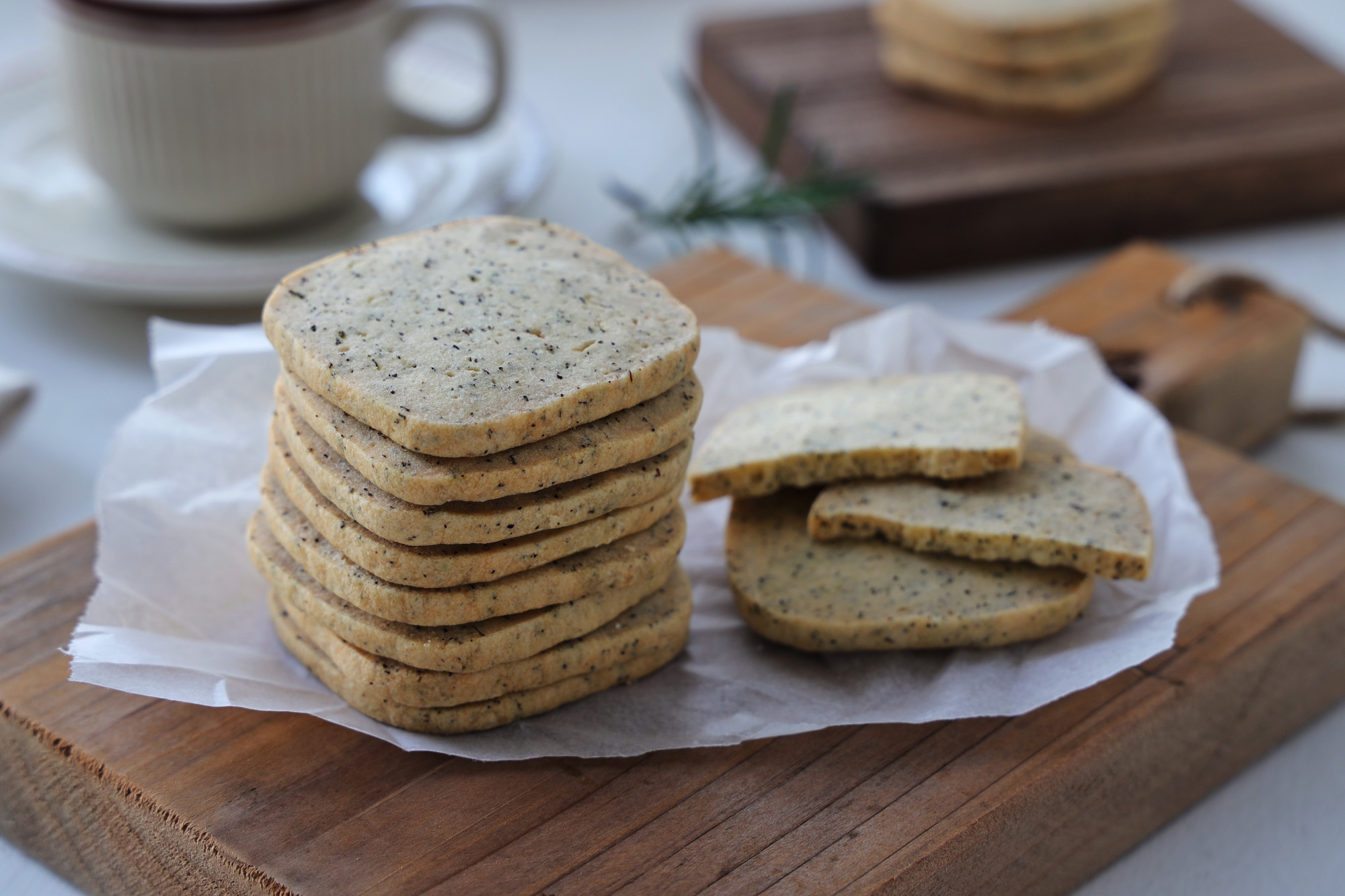 饞了好久的伯爵茶黃油餅乾，茶香濃郁，第一次吃就上癮，越吃越香