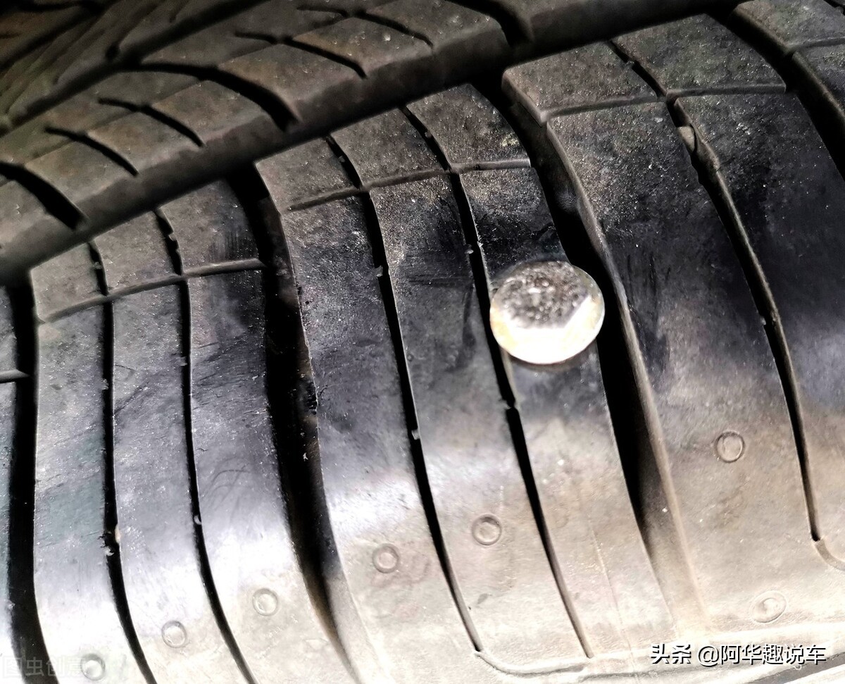 汽車補胎是常事，但是車主卻不知道哪種補胎好，修理工告訴你