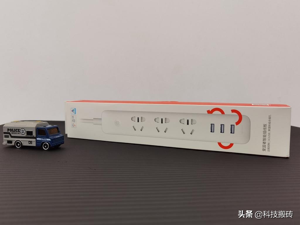米家再添新成员，aigo智能插线板：电量监测用多少电都知道