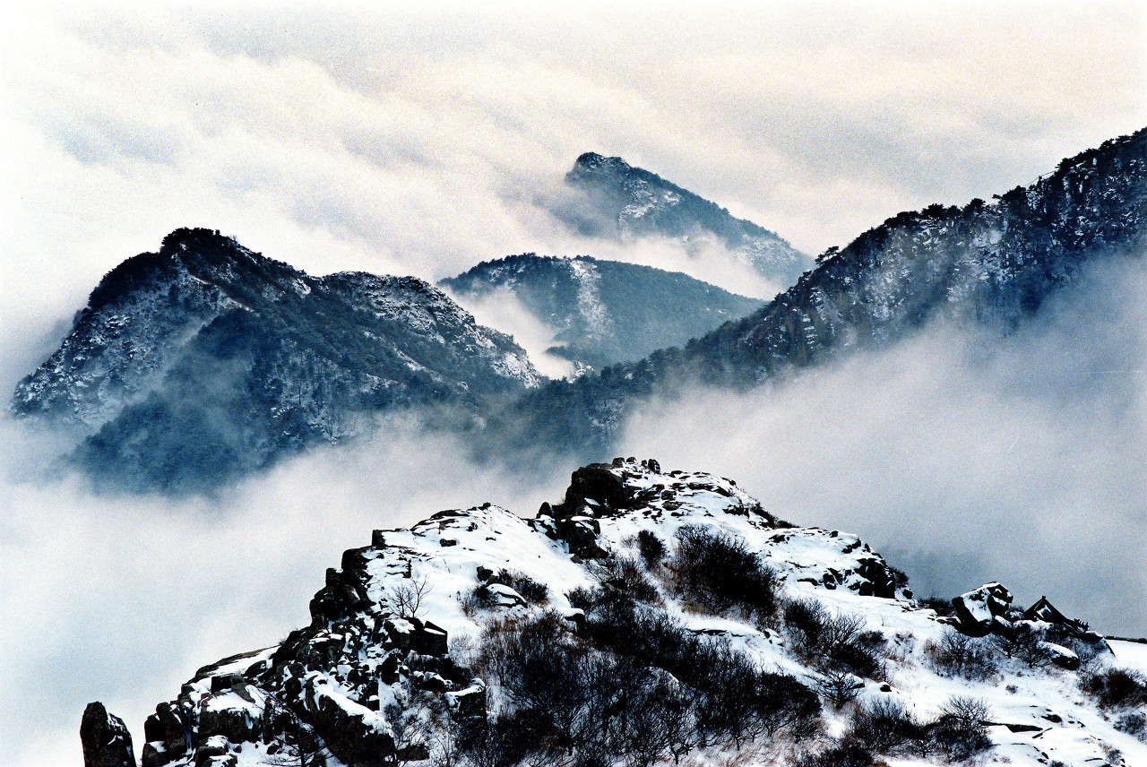 岱宗是什么山(泰山又名岱山、岱宗，位于山东省中部，隶属于泰安市)