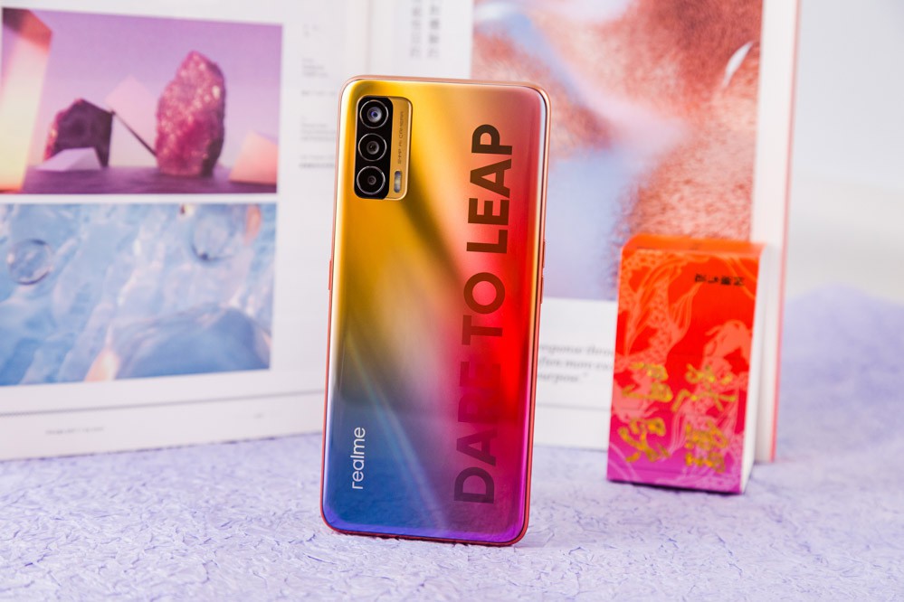 50W shows tide full a country " bright and beautiful carp " Realme is true my V15 evaluation