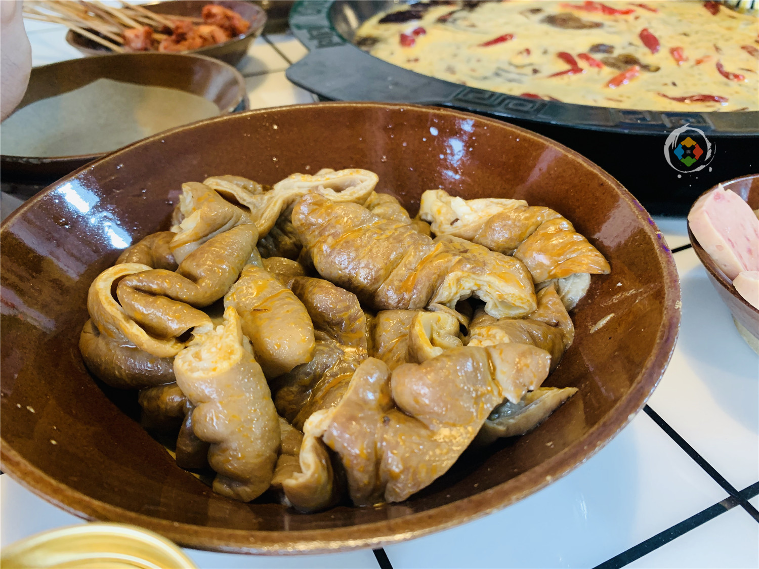 久违的重庆三拖幺火锅，人均不到50元，9块钱的酥肉惊艳全场